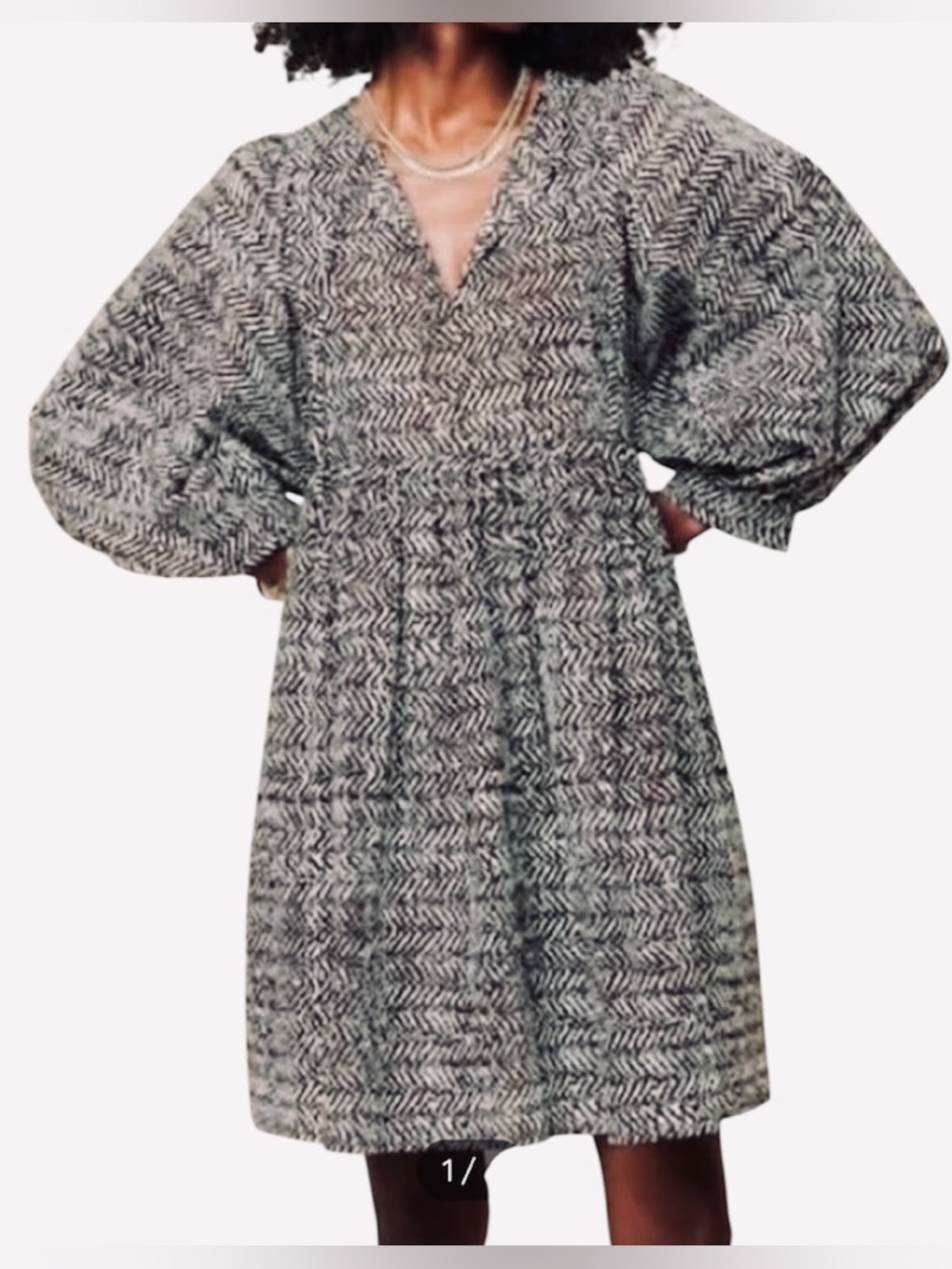 Banana Republic V-Neck Long Sleeve Mini Dress